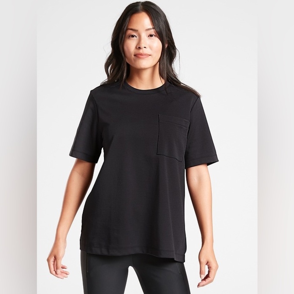 NWT Athleta Black Gallery Tee XSP